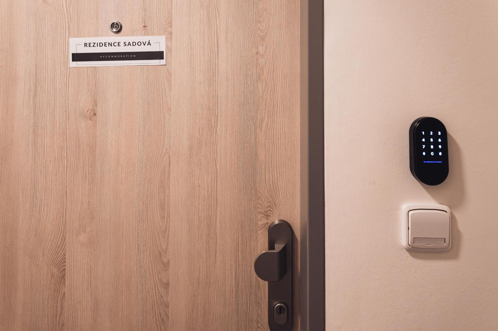 Ferienwohnung Rezidence Sadova Zlín Exterior foto